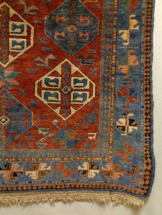 Fine Eriwan
Size: 108x136cm
Natural colors, made in circa 1910/20                         