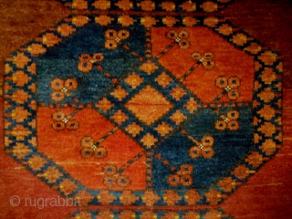 Ersari
Size: 110x147cm (3.7x4.9ft)
Natural colors, made in circa 1910/20                         