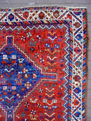 Very Fine 19th Century Qasqhay
Size: 105x143cm
Natural colors                          