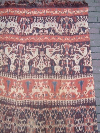 Indonesian Ikat
Size: 130x240cm (4.3x8.0ft)
Natural colors                            