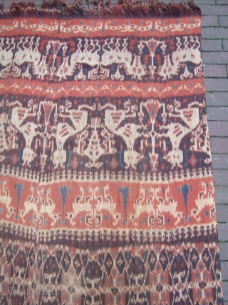 Indonesian Ikat
Size: 130x240cm (4.3x8.0ft)
Natural colors                            