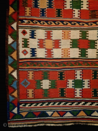 Interesting Design Colorful Nomad Kelim
Size: 150x240cm (5.0x8.0ft)
Natural colors, made in circa 1910                     