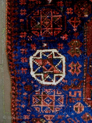 19th Century Baluch Bagface Fragment
Size: 69x60cm
Natural colors, there are old repairs                      