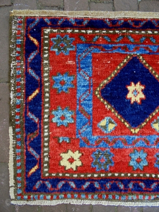 Caucasian Bagface
Size: 63x50cm
Natural colors, made in period 1910                         