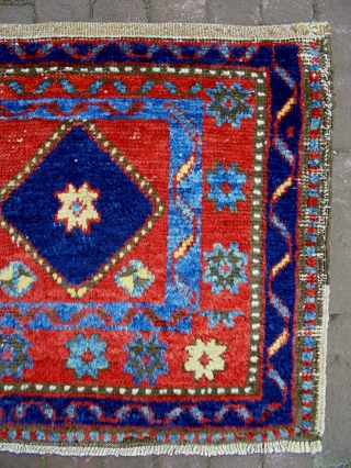 Caucasian Bagface
Size: 63x50cm
Natural colors, made in period 1910                         