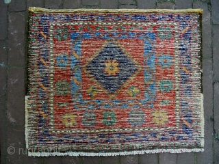 Caucasian Bagface
Size: 63x50cm
Natural colors, made in period 1910                         