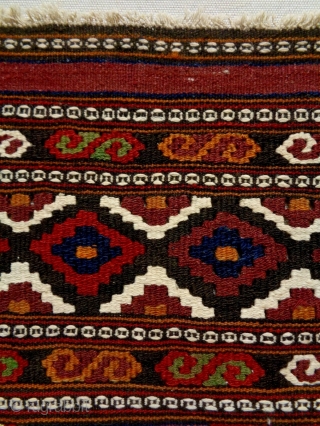 Monastir Kelim
Size: 57x97cm
Made in circa 1910/20                           