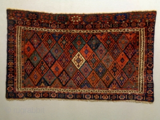 Fine Jaf
Size: 110x64cm
Natural colors, made in circa 1910/20, the edges are not original, there are problems at the headends.              