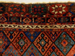 Fine Jaf
Size: 110x64cm
Natural colors, made in circa 1910/20, the edges are not original, there are problems at the headends.              