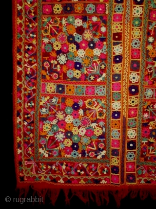 Very Fine Syrian Nomad Textile
Size: 127x200cm (4.2x6.7ft)
made in circa 1930/40
                       