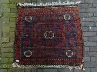 Baluch Bagface
Size: 94x82cm (3.1x2.7ft)
Natural colors, made in circa 1910/20                        