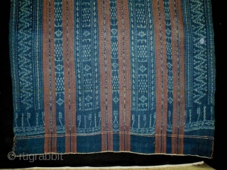 Indonesian Ikat
Size: 92x206cm (3.1x6.9ft)
Natural colors, made in circa 1910                        