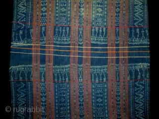 Indonesian Ikat
Size: 92x206cm (3.1x6.9ft)
Natural colors, made in circa 1910                        