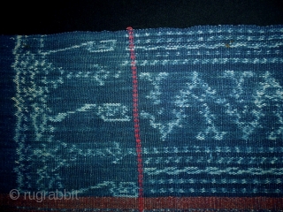 Indonesian Ikat
Size: 92x206cm (3.1x6.9ft)
Natural colors, made in circa 1910                        