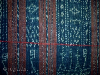 Indonesian Ikat
Size: 92x206cm (3.1x6.9ft)
Natural colors, made in circa 1910                        