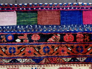 Afshar Bagface
Size: 61x61cm (2.0x2.0ft)
Natural colors (except one color is faded), made in circa 1910/20.                   