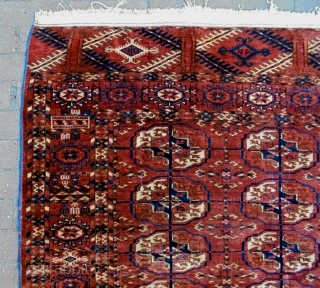 19th Century Very Fine Tekke Dowry
Size: 115x120cm
Natural colors                         