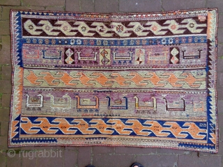 Soumakh Fragment
Size: 98x64cm (3.3x2.1ft)
made in circa 1910/20, there are five small holes, some aniline dyes                  
