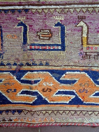 Soumakh Fragment
Size: 98x64cm (3.3x2.1ft)
made in circa 1910/20, there are five small holes, some aniline dyes                  