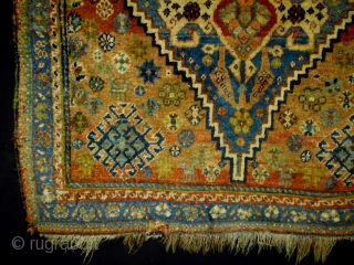 Universal Design Qasqhay
Size: 82x77cm (2.7x2.6ft)
Natural colors, made in circa 1910/20                       