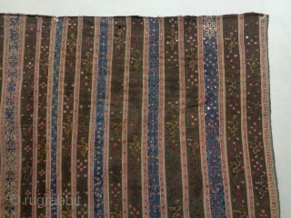 19th Century Indonesian Textile
Size: 124x124cm (4.1x4.1ft)
Natural colors, there is one small hole (see pic.6 or 12)                 