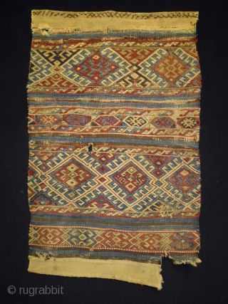 19th Anatolian Soumakh
Size: 75x116cm (2.5x3.9ft)
Natural colors                           