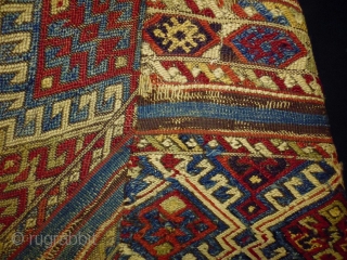 19th Anatolian Soumakh
Size: 75x116cm (2.5x3.9ft)
Natural colors                           