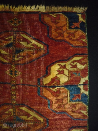18th Century Super Tekke Fragment
Size: 36x58cm (1.2x1.9ft)
Natural colors                         