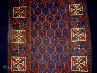 1880 Timuri Belouch
Size: 71x140cm (2.4x4.7ft)
Natural colors, Turkish knots                         