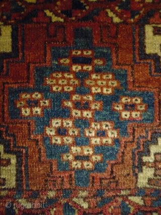 1880 Turkoman Penjerelik fragment
Size: 113x40cm (3.8x1.3ft)
Natural colors                          