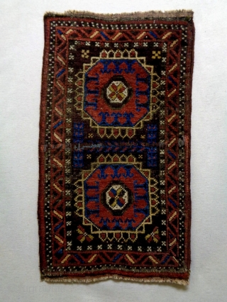 19th Century Baluch
Size: 46x78cm (1.5x2.6ft)
Natural colors                           