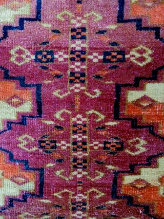 Tekke Cuval
Size: 107x63cm
Natural colors (except the orange color), made in period 1910                     