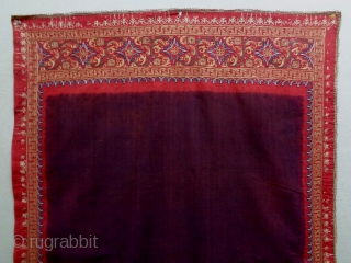 19th Century Indonesian Textile
Size: 80x178cm
The embroidery is silk                         