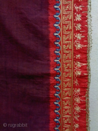 19th Century Indonesian Textile
Size: 80x178cm
The embroidery is silk                         