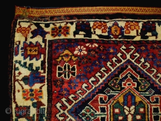 1880 Qasqhay Bagface
Size: 62x59cm (2.1x2.0ft)
Natural colors                           