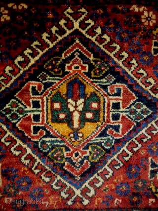 1880 Qasqhay Bagface
Size: 62x59cm (2.1x2.0ft)
Natural colors                           