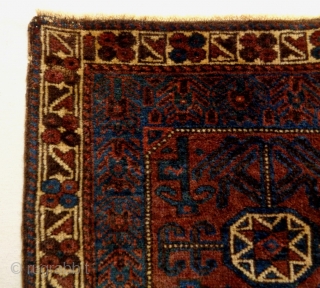 Baluch Bagface
size: 77x68cm
Natural colors, made in period 1910                         