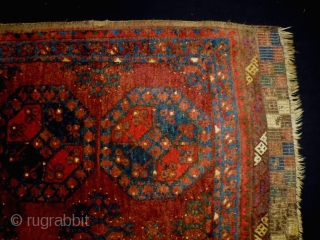 Ersari
Size: 117x117cm (3.9x3.9ft)
Natural colors, full pile, made in circa 1910-1920                       