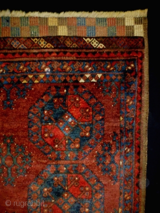 Ersari
Size: 117x117cm (3.9x3.9ft)
Natural colors, full pile, made in circa 1910-1920                       