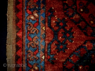 Ersari
Size: 117x117cm (3.9x3.9ft)
Natural colors, full pile, made in circa 1910-1920                       