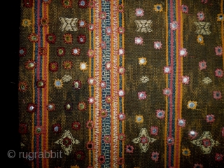 19th Indonesian Textile
Size: 55x107cm (1.8x3.6ft)
Natural colors, it is used to be hanged up                    