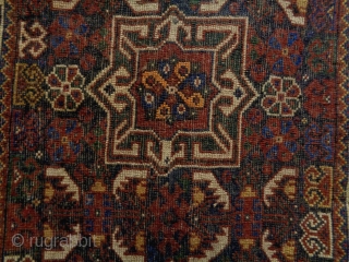 Kamseh Bagface
Size: 65x53cm (2.2x1.8ft)
natural colors, there is silk, made in circa 1910/20                     