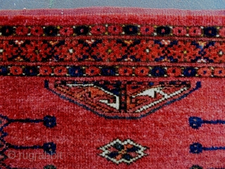 Fine Turkmen Penjerelik
Size: 165x32cm
Natural colors, made in circa 1910/20, there are small moth bites                   