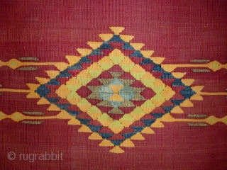 Syrian flatweave
Size: 49x75cm (1.6x2.5ft)
some synthetic colors                           