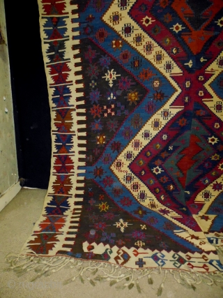 Malatya Kelim
Size: 182x330cm (6.1x11.0ft)
Natural colors, circa 100 years old                        