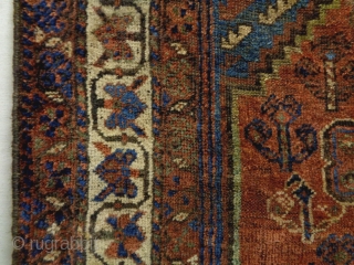 Shiraz
Size: 136x122cm (4.5x4.1ft)
Natural colors, made in circa 1910                         