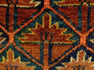 19th Century Bashir Torba Fragment
Size: 119x43cm (4.0x1.4ft)
Natural colors                         