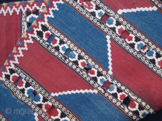 1880 Monastir Kilim
Size: 63x113cm (2.1x3.8ft)
Natural colors                           