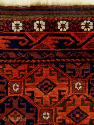 Baluch
Size: 103x178cm
Natural colors, it is used to be hung up, made in period 1910                   