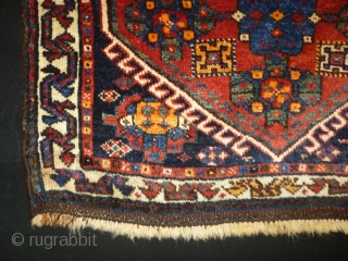 Qasqhay Bagface
Size: 64x56cm (2.1x1.9ft)
natural colors, circa 80-90 years old                        